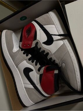 Nike Air Jordan 1 High Top in White/Gray/Black/Red